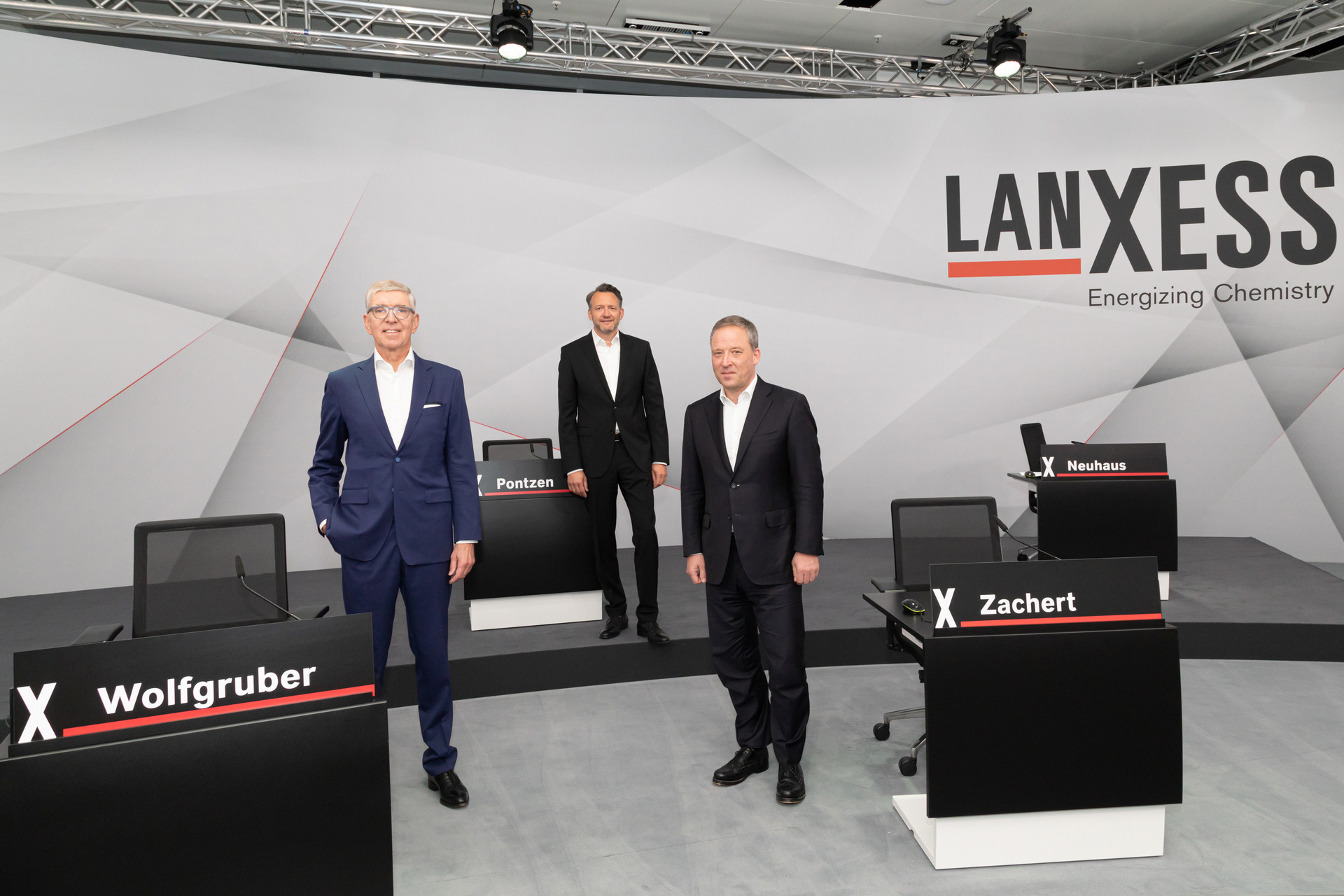 Chairman of the Supervisory Board Matthias Wolfgruber, Chief Financial Officer Michael Pontzen, Chairman of the Board of Management Matthias Zachert at the 2022 Annual Stockholders' Meeting.